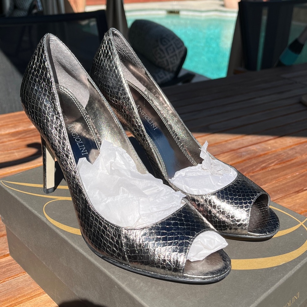 Enzo Angiolini Women's Metallic Peep-Toe Heels